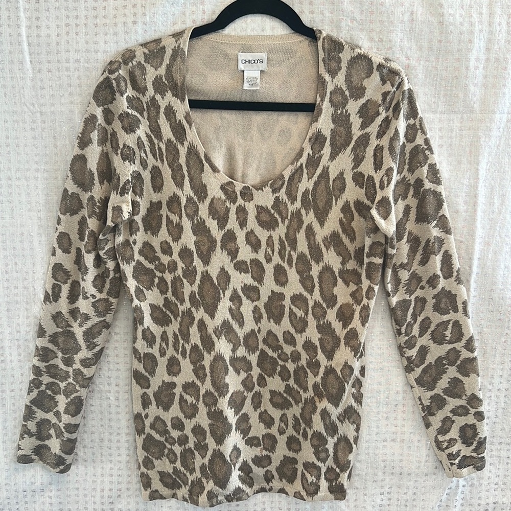 Chico's Women’s Sz 1 M Cheetah Animal Print Gold Metallic Pullover